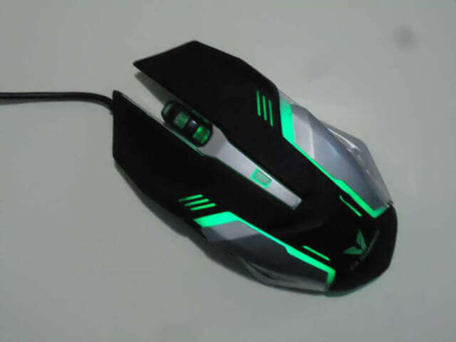 my-vx-gaming-mouse-cycles-through-colours