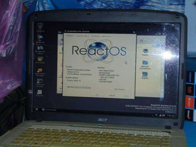 reactos-installed-acer-laptop