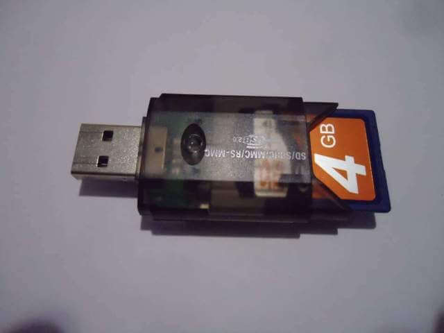 my-sdhc-to-usb-adapter-4-gb-disk