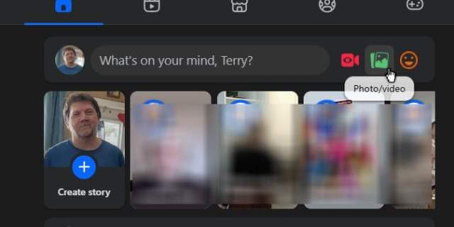 facebook-what's-on-your-mind-upload-photo-video